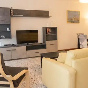 https://ca-vivaldi-close-to-san-marco-square.hotelslidodijesolo.com